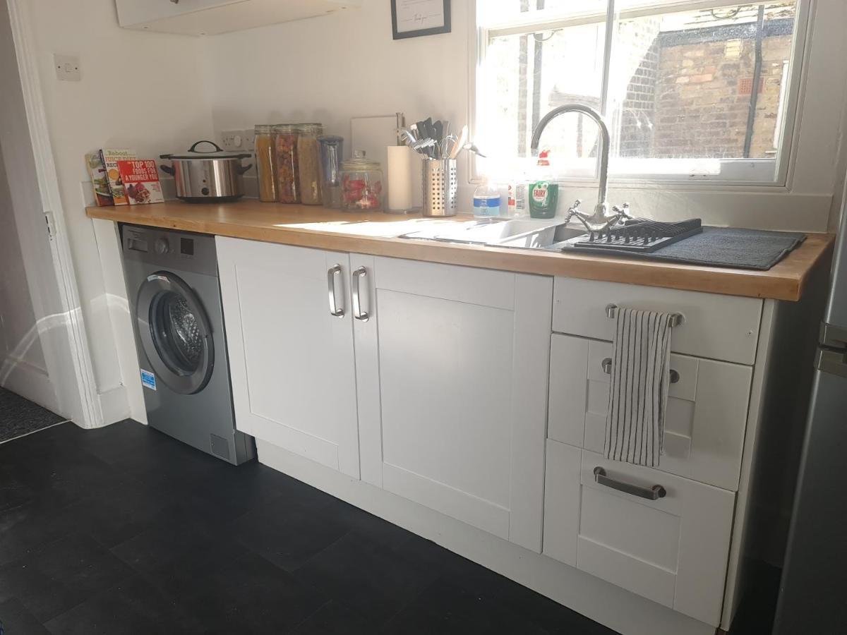 Lovely Large London Apartment Near Stratford Eksteriør billede