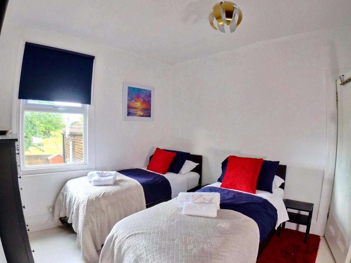 Lovely Large London Apartment Near Stratford Eksteriør billede
